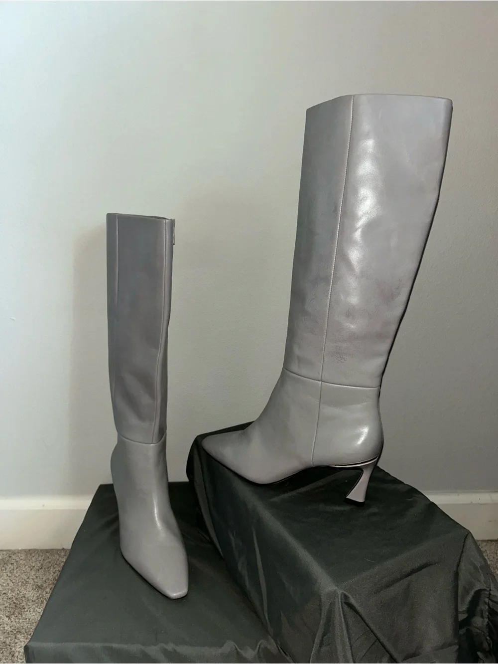 NEW Vince Camuto Women’s Gray Sutton Knee High Boot Sz 9